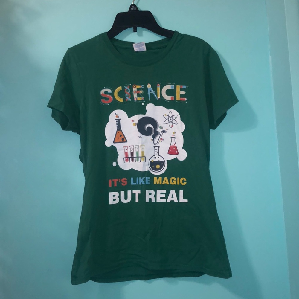 tee shirt